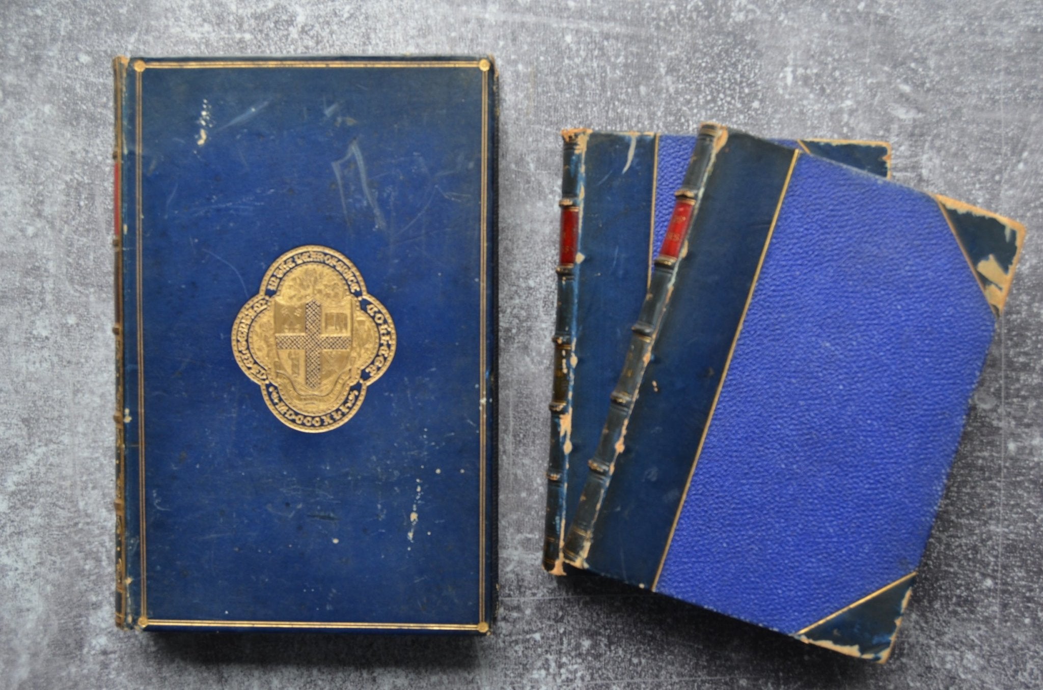 Antique Leather Bound Décor Set – Navy Blue & Red – History of England - Brookfield Books