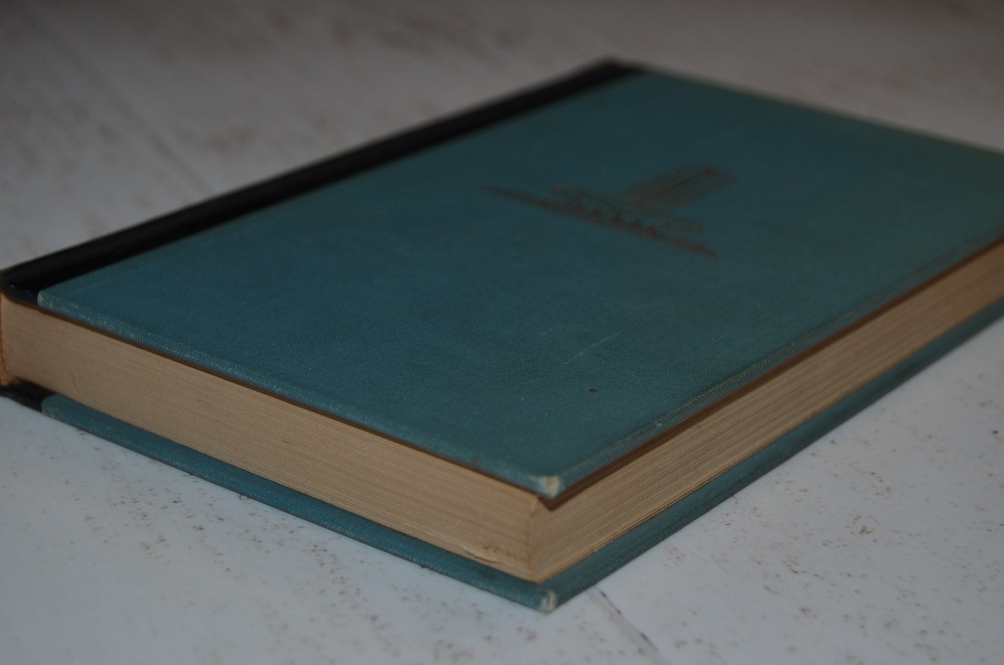 Vintage Modern Library Edition – Mrs. Dalloway by Virginia Woolf 1928 - Brookfield Books