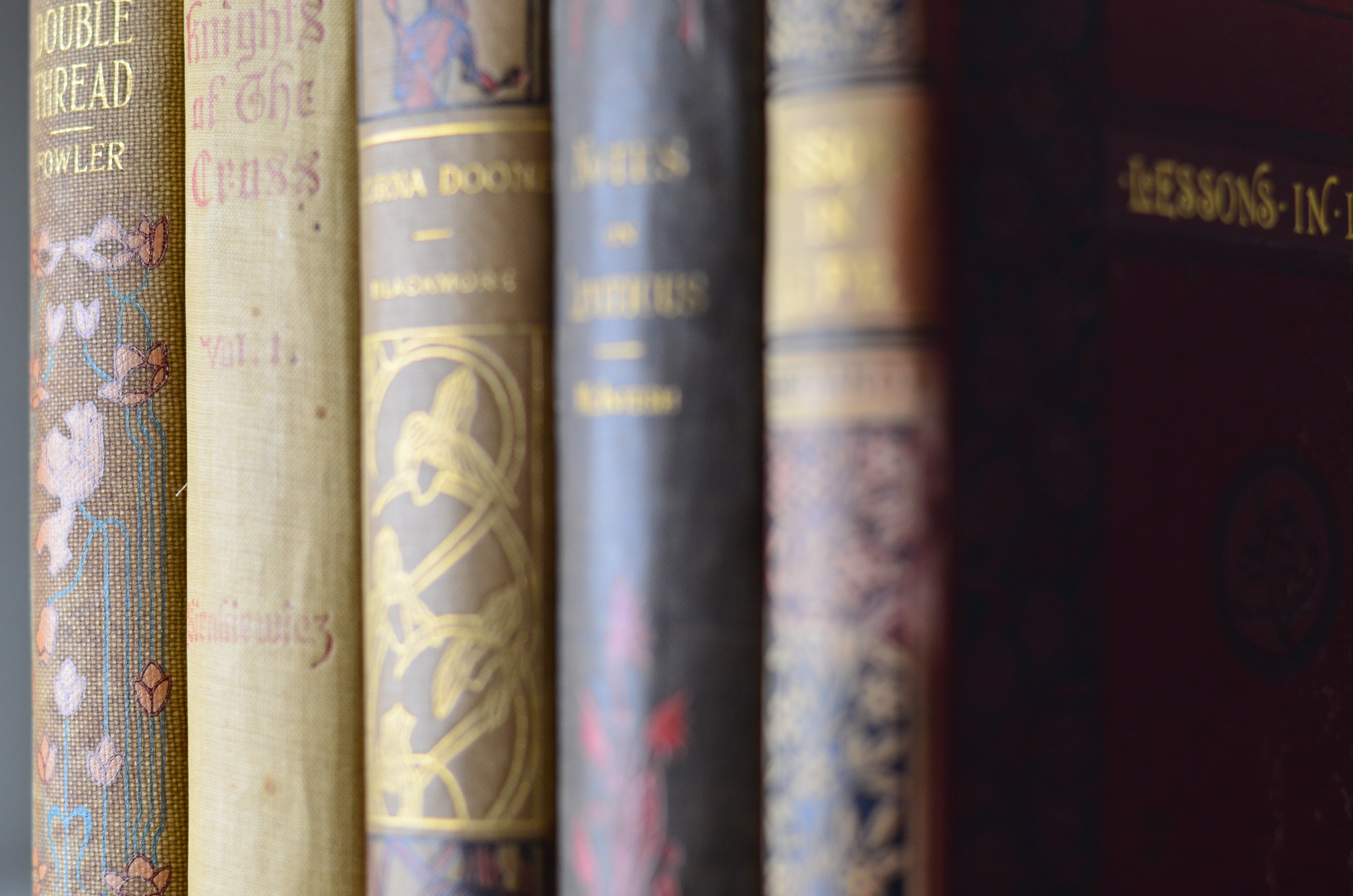 Yellow Antique Cloth Book Set – 5 Books, Floral