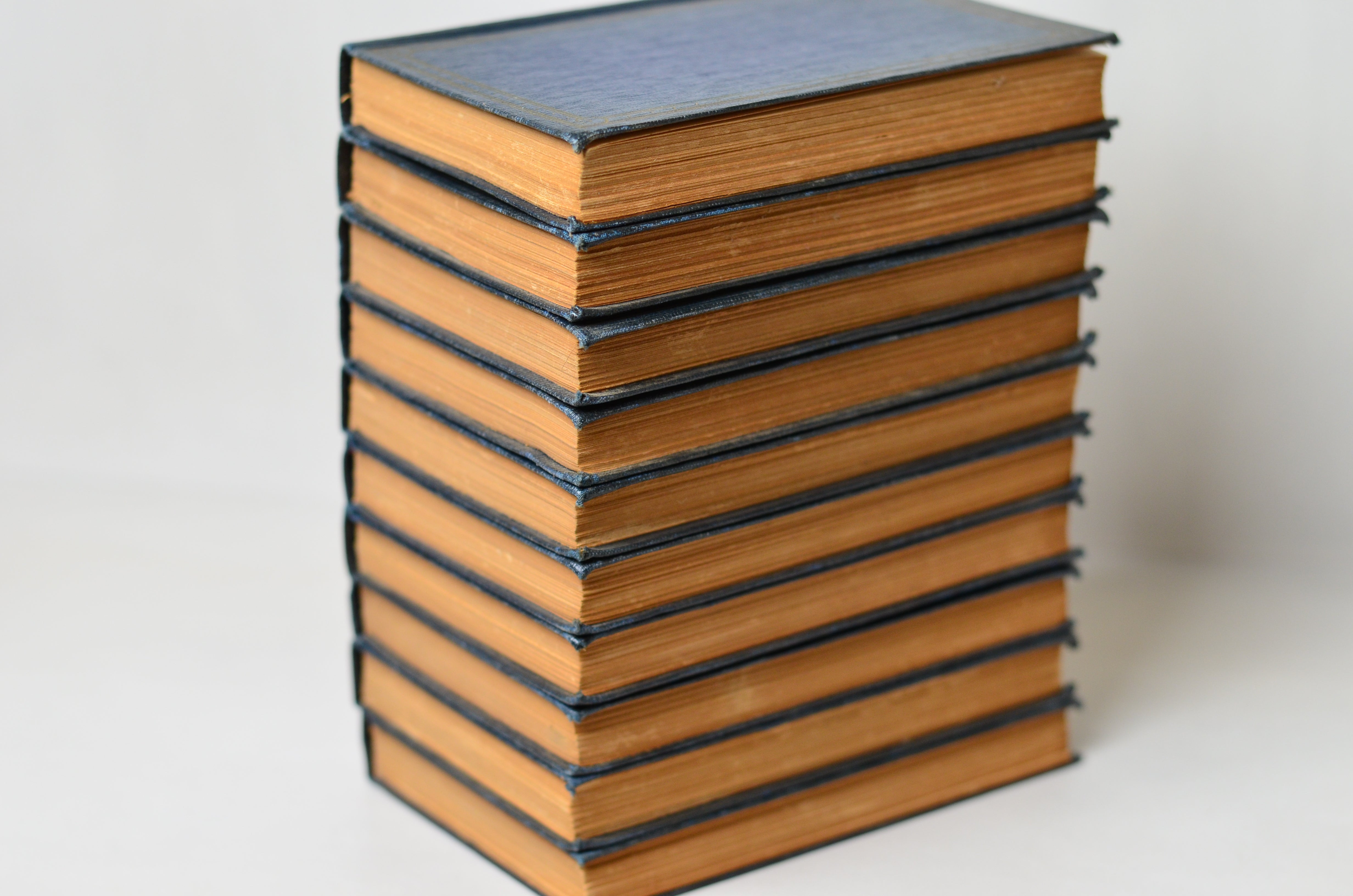 Blue Antique Leatherette Book Set – 10 Books, Worlds Best Short Stories