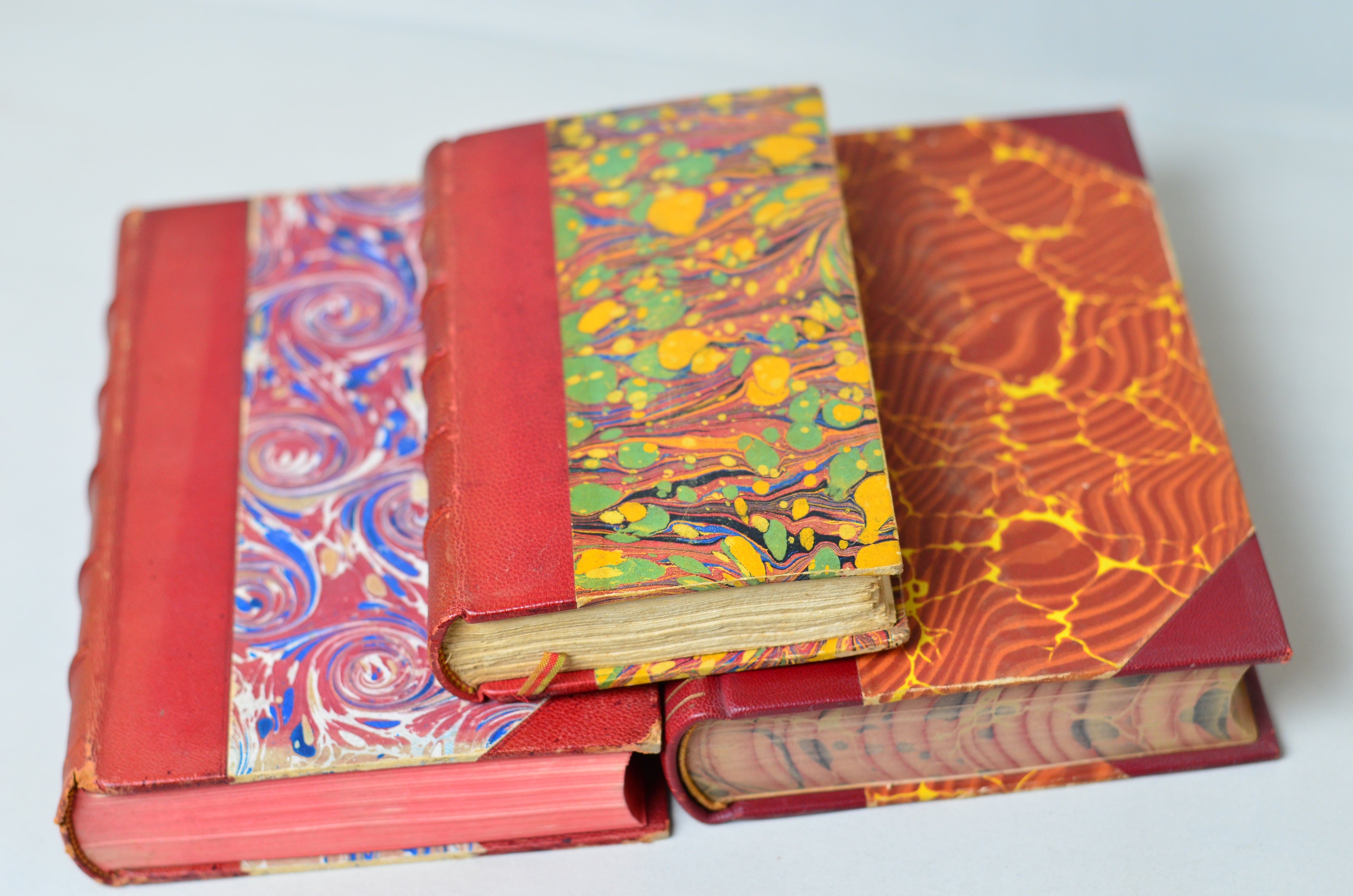 Red Antique Leather Book Set – 6 Books, Foreign Language, Ernest Hemingway