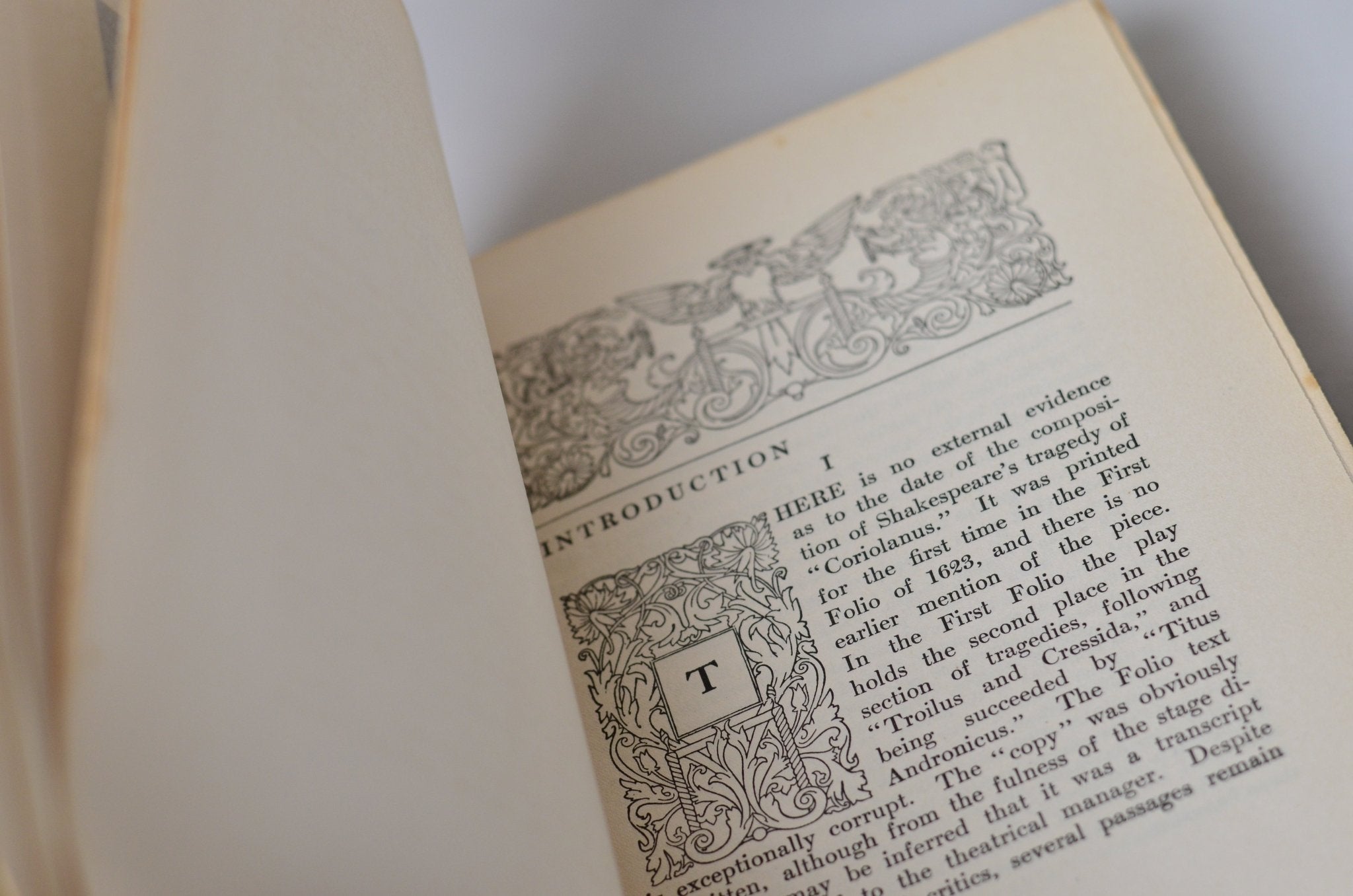 Antique Cloth Bound Poems and Sonnets of William Shakespeare 1908 - Brookfield Books