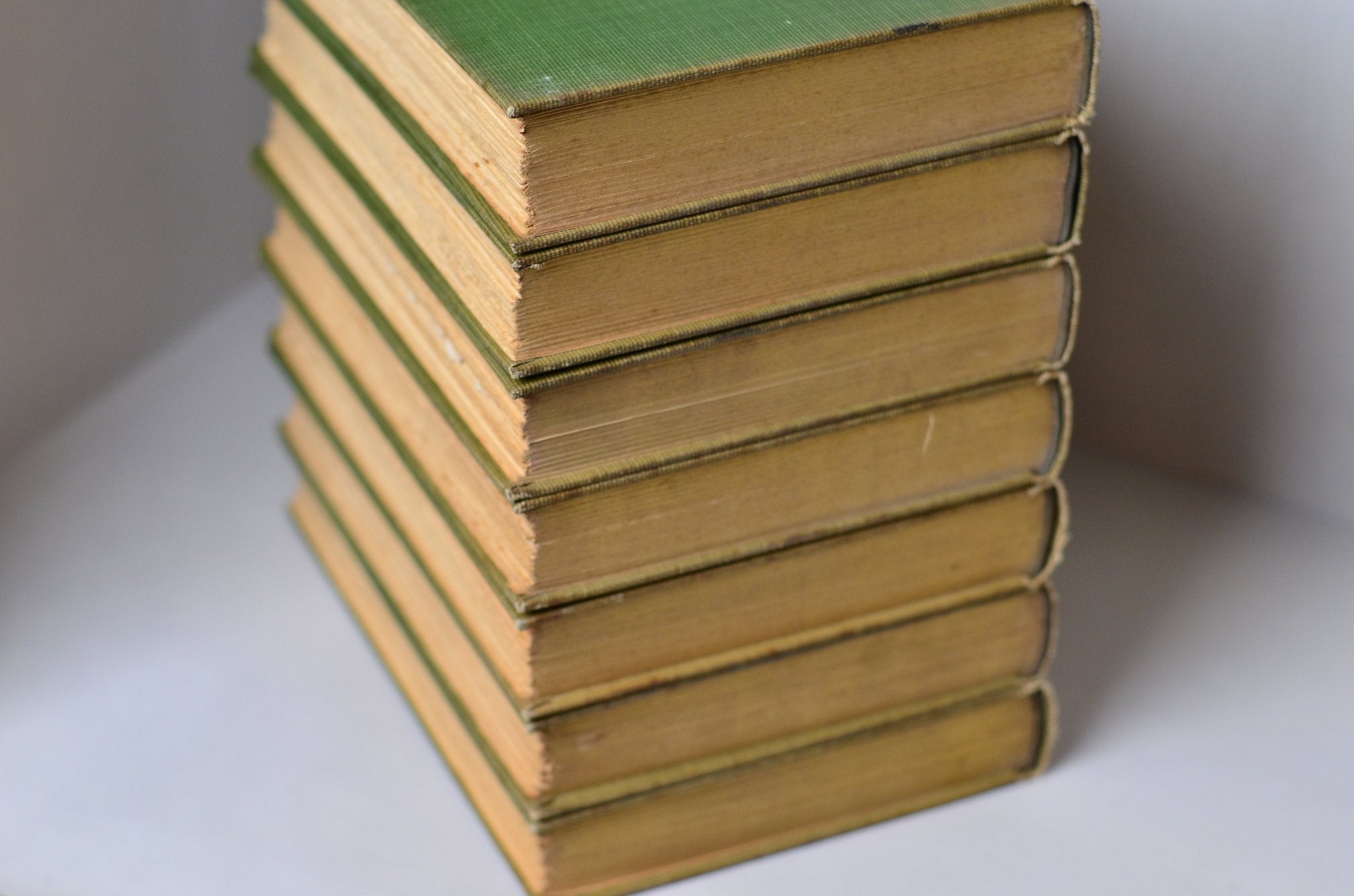 Green Antique Cloth Book Set – 7 Books, Shakespeare's Comedies
