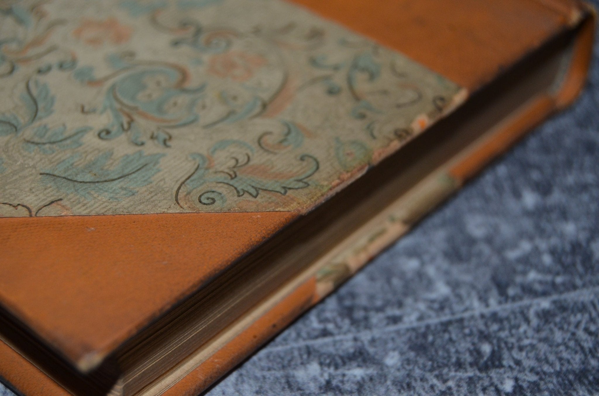 Antique Decorative Poems of Edgar Allan Poe - Brookfield Books