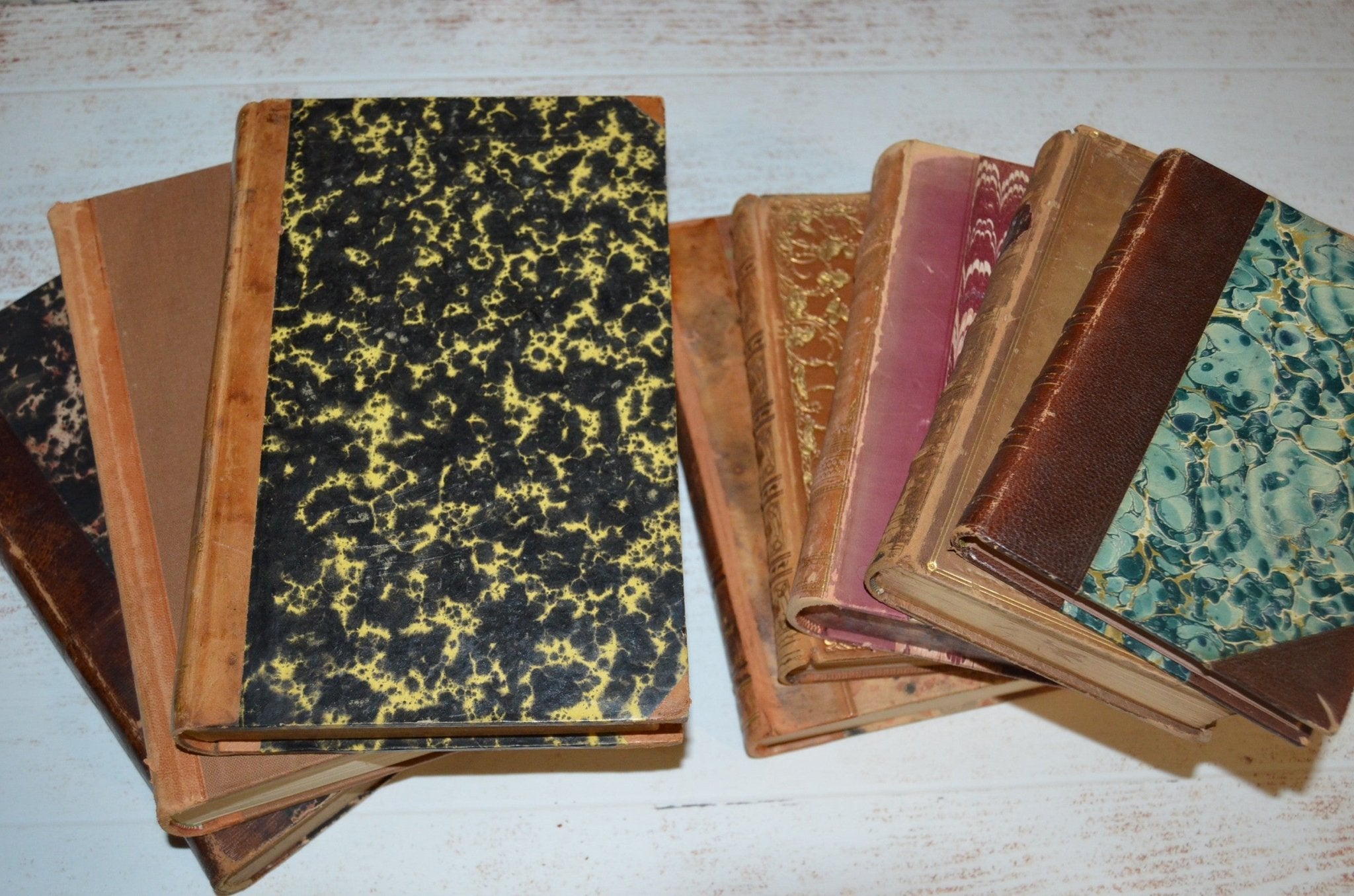 Antique Leather Bound Book Décor 1 Foot Carmel Brown – Charles Lamb - Brookfield Books