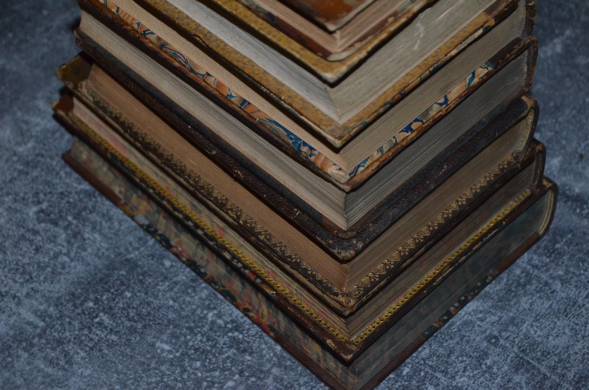 Antique Leather Bound Book Décor 10” Dark Brown – Alfred Tennyson, Julia Pardoe - Brookfield Books