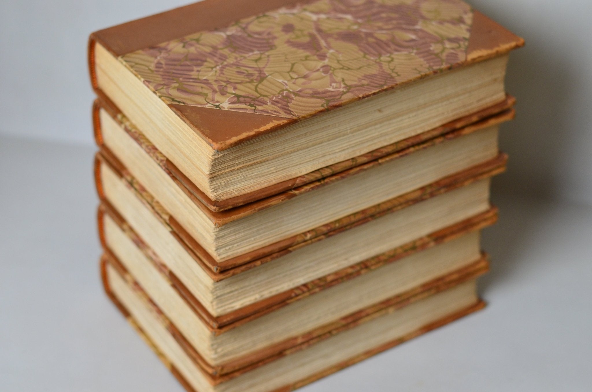 Antique Leather Bound Book Decor - Carmel Brown, William Makepeace Thackeray - Brookfield Books