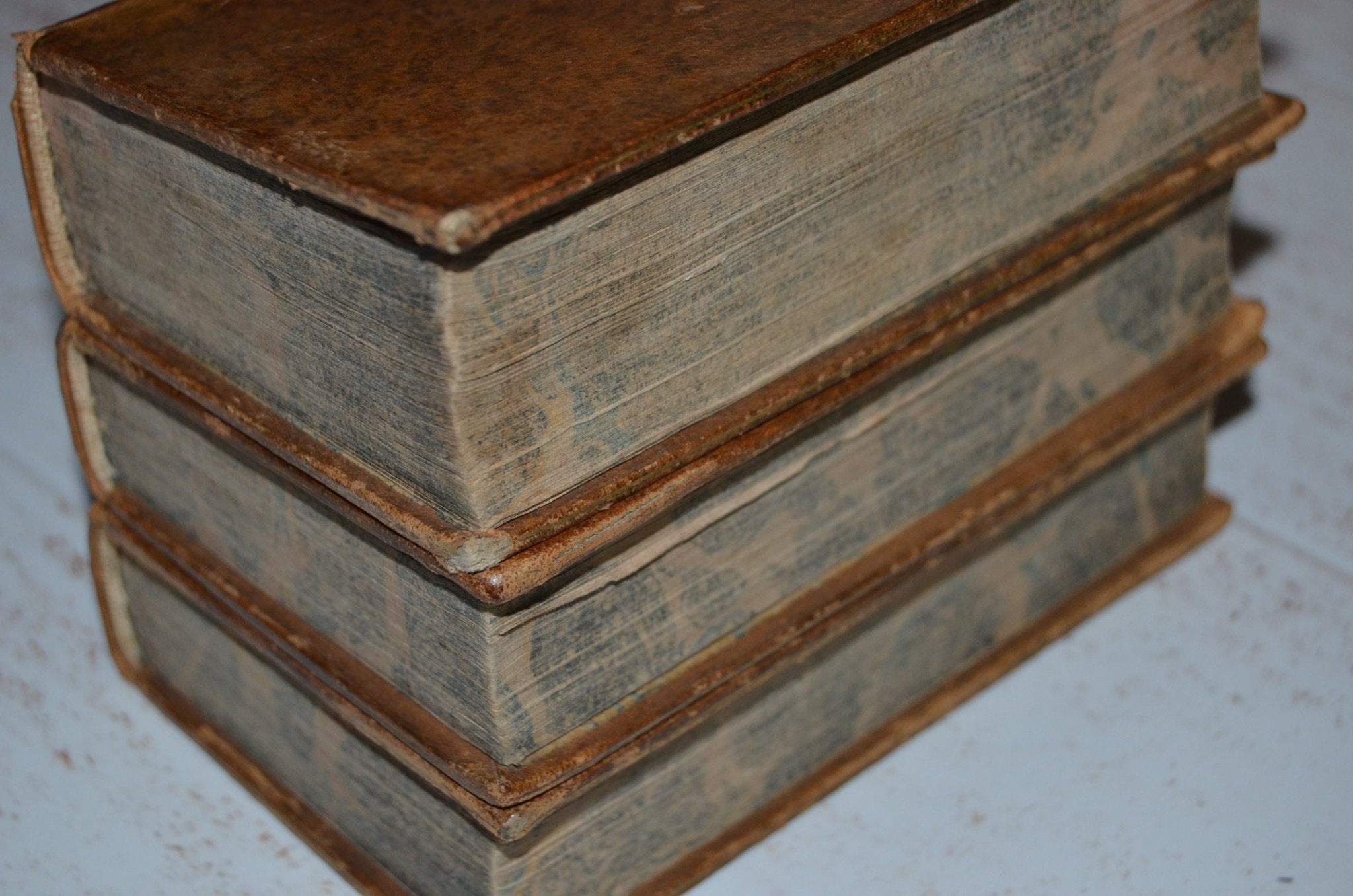 Antique Leather Bound – Histoire Gil Blas de Santillane by Alain-René Lesage 1818 - Brookfield Books