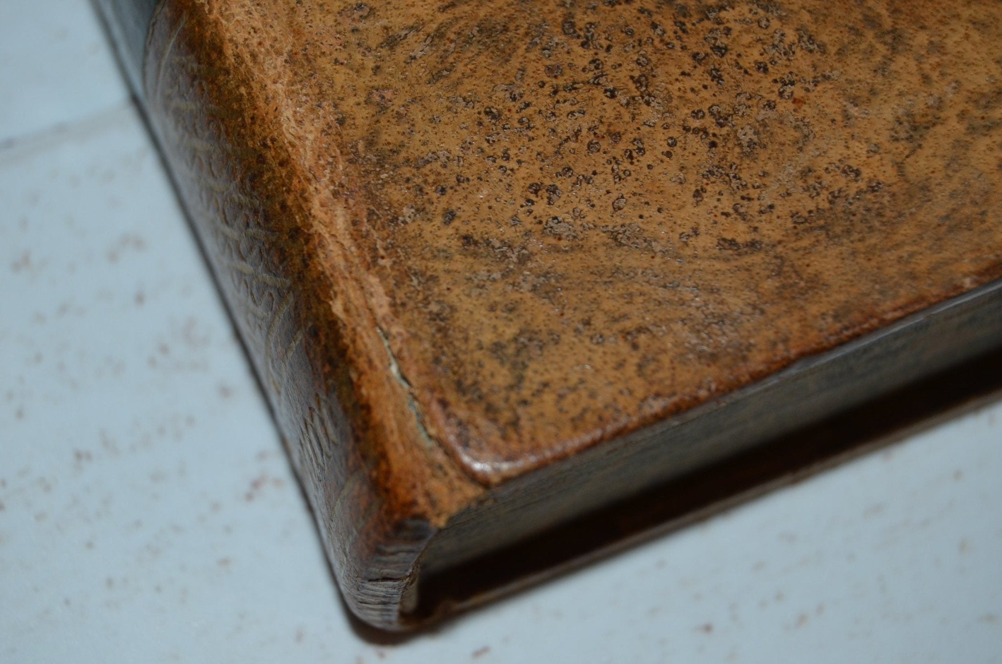 Antique Leather Bound – Histoire Gil Blas de Santillane by Alain-René Lesage 1818 - Brookfield Books