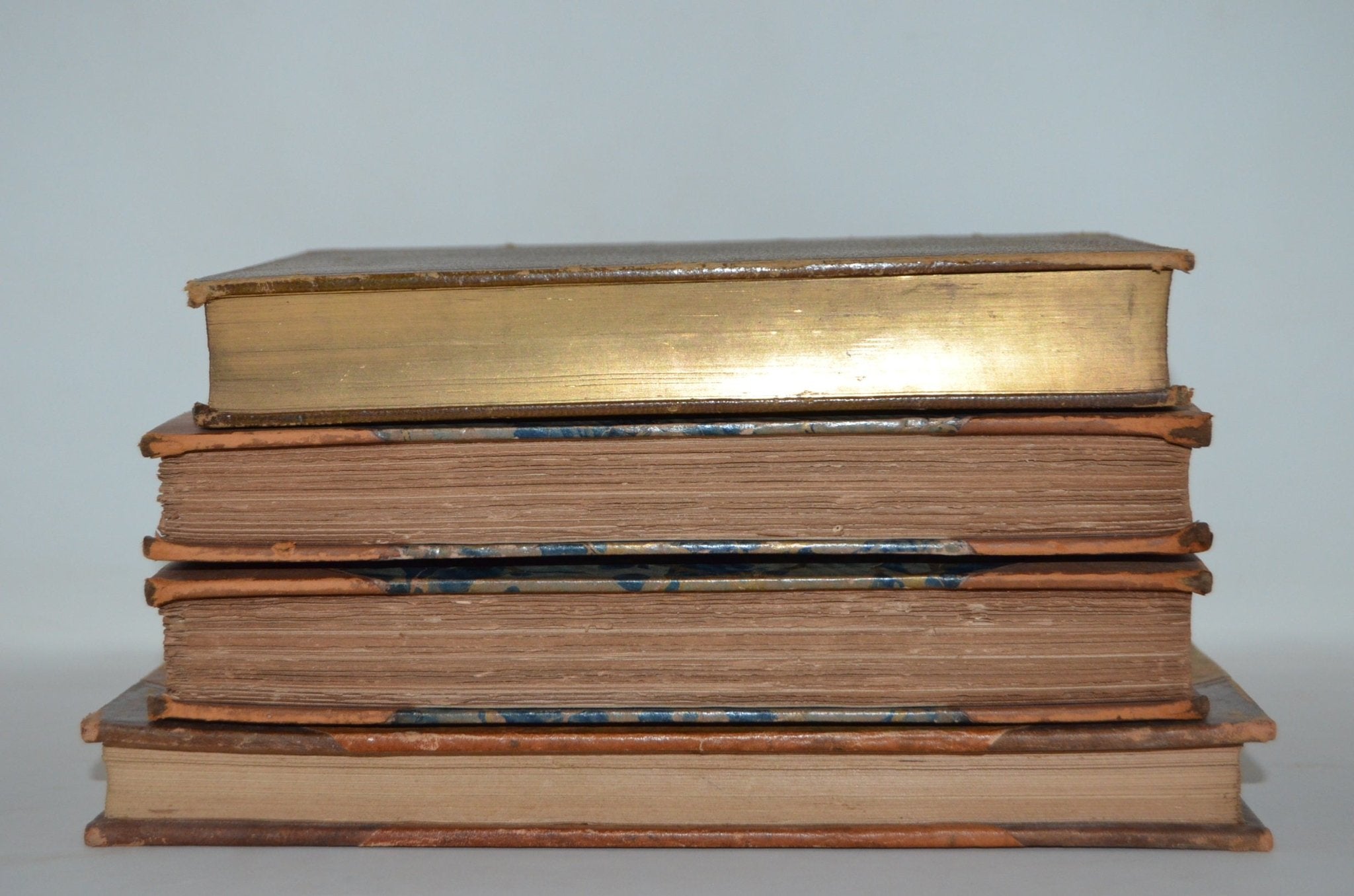 Antique Leather Bound Book Décor – Gold & Tan – Alfred Tennyson, Foreign Language - Brookfield Books