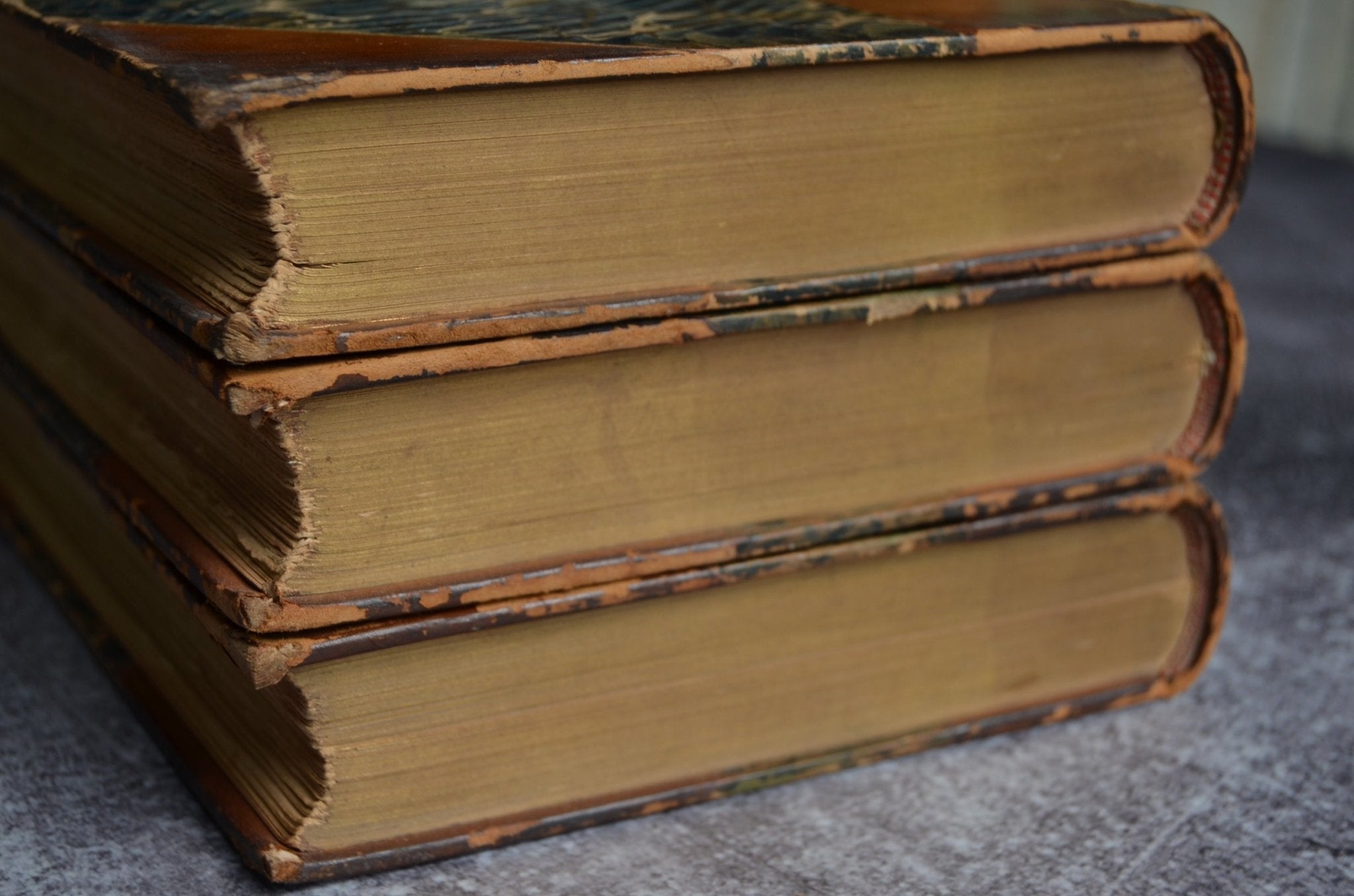 Antique Leather Bound – Hours in a Library by Leslie Stephen 1899 - Brookfield Books